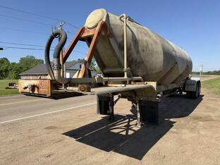 1988 J & L 1000 CUBIC FT TANK
