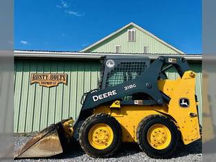2018 John Deere 318G
