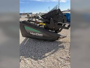 2015 MacDon Industries FD75