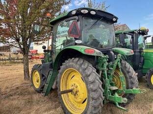 2016 John Deere 6120R