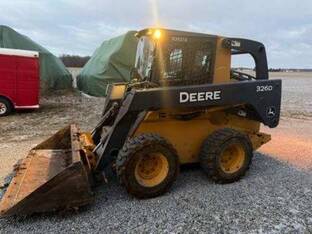 2011 John Deere 326D