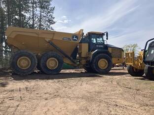 2022 John Deere 460E II