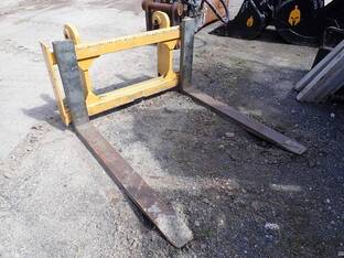 John Deere 5 FT FORKS