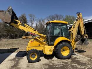 2001 New Holland LB90