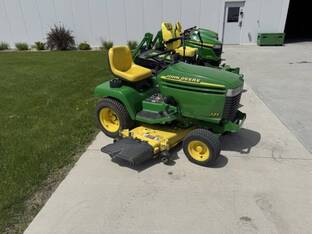 2000 John Deere 325