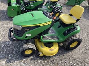 2022 John Deere S220