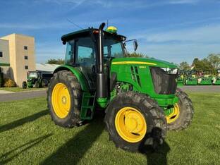 2023 John Deere 6135E