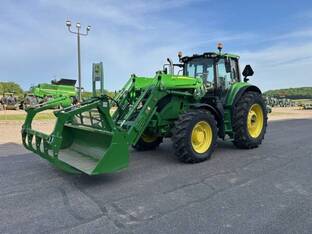 2025 John Deere 6M 200