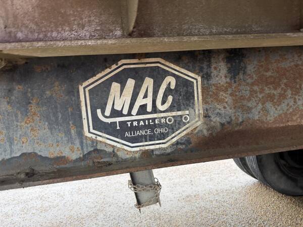 2005 Mac 35 ft end dump