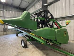 2017 John Deere 635F