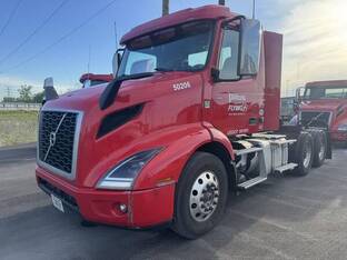 2023 Volvo VNR64T300