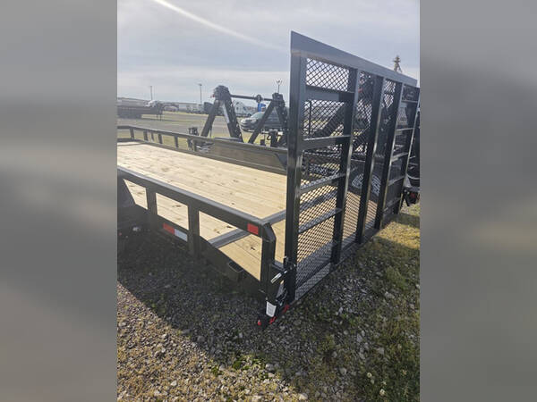 2026 Sure-Trac 7'x18'+2' tube top beavertail 10k
