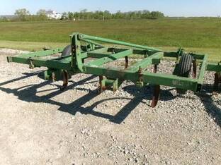 John Deere 1600