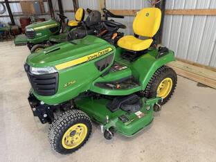 2025 John Deere X758