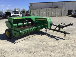John Deere 348