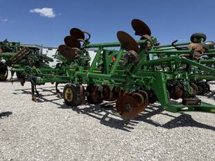 2019 John Deere 2730
