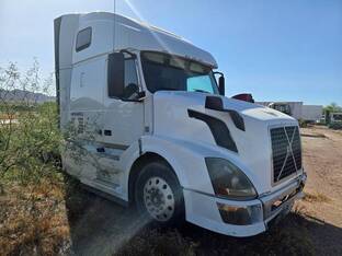 2016 Volvo VNL64T670