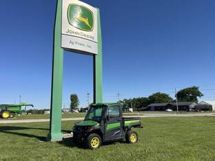 2025 John Deere XUV 845R Premium Cab