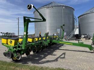 2012 John Deere 1760