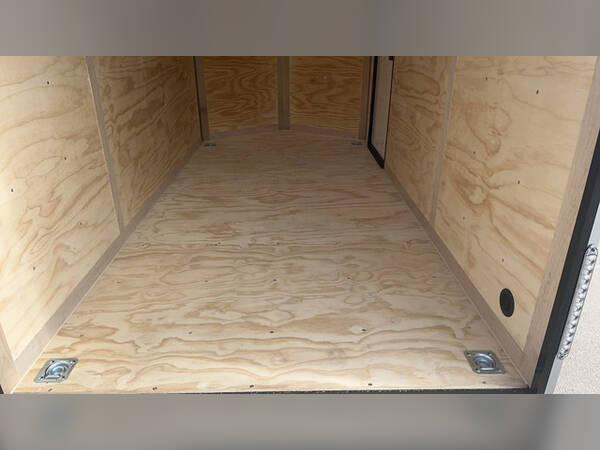 2026 United 6'x12' 7k / 6.5' interior / enclosed tra