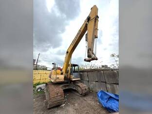 2022 Komatsu PC210 LC-11