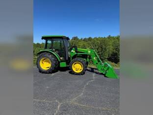 John Deere 5075E