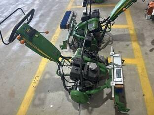 2021 John Deere 220E