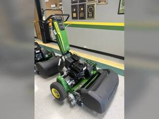 2025 John Deere 260SL