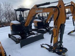 2025 Case CX42D