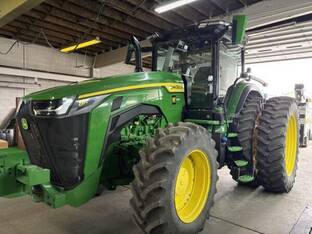 2025 John Deere 8R 250