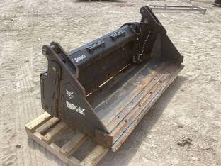 Bobcat 68INCOMBOBKT