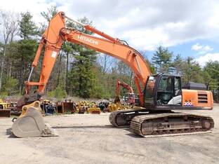 2017 Hitachi ZX300 LC-6N