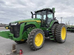 2025 John Deere 8R 250