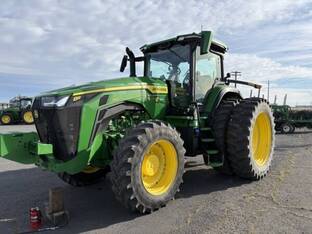 2025 John Deere 8R 250