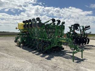 2023 John Deere 1795