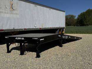 Industrias America 25' PORTABLE LOADING DOCK