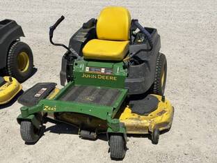 2012 John Deere Z445