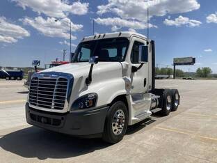 2020 Freightliner CASCADIA 125