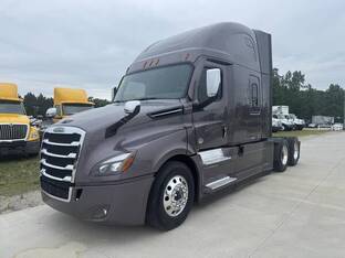 2023 Freightliner CASCADIA 126