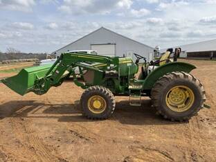 2022 John Deere 5075E
