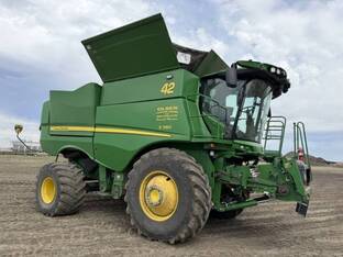 2023 John Deere S780