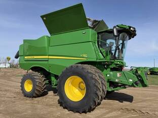 2023 John Deere S780
