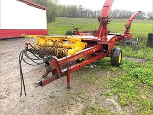 New Holland 790