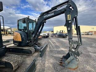 2026 Hyundai HX35AZ
