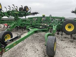 2019 John Deere 2230