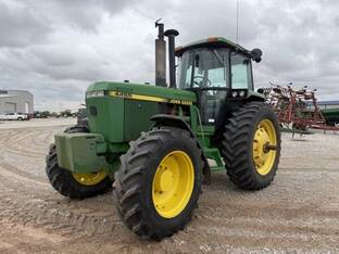 1990 John Deere 4455