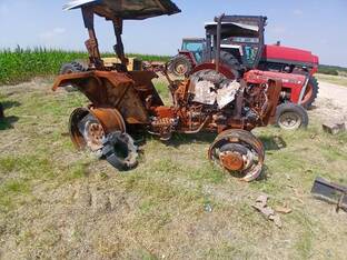 John Deere 5303