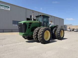 2011 John Deere 9230