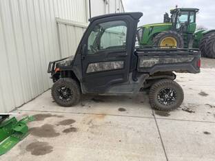 2025 John Deere XUV 845R Premium Cab