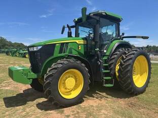 2025 John Deere 7R 210